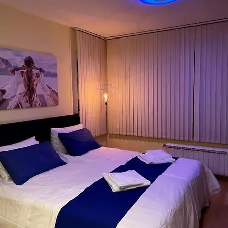 Blue Orchid Near Airport & Free Parking 아파트 소피아